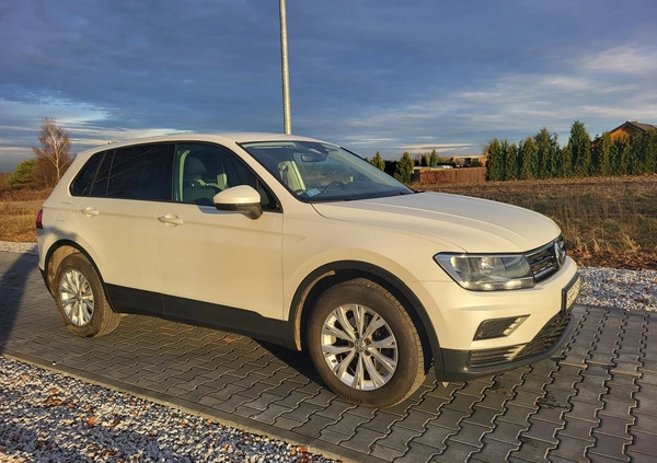 Volkswagen Tiguan cena 99000 przebieg: 34500, rok produkcji 2019 z Jasło małe 137